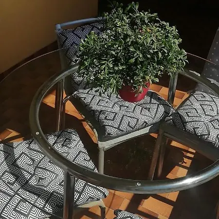 Sunlight Con Giardino Piscina E Parcheggio Lejlighed *