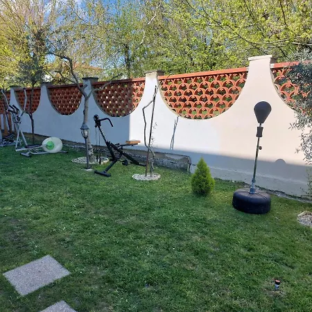 Sunlight Con Giardino Piscina E Parcheggio Castelnuovo Magra